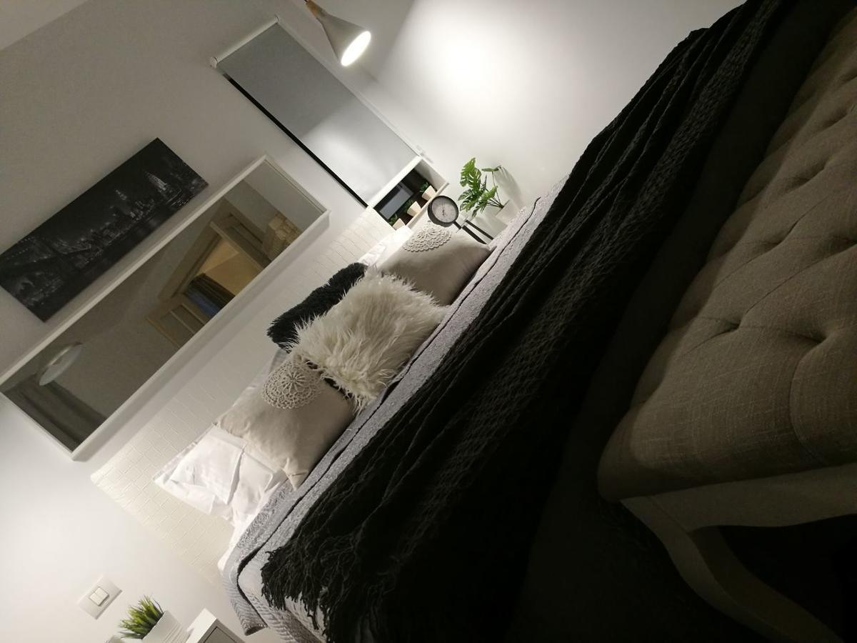 Metropole Apartments Invilla Old City Bucharest Luaran gambar