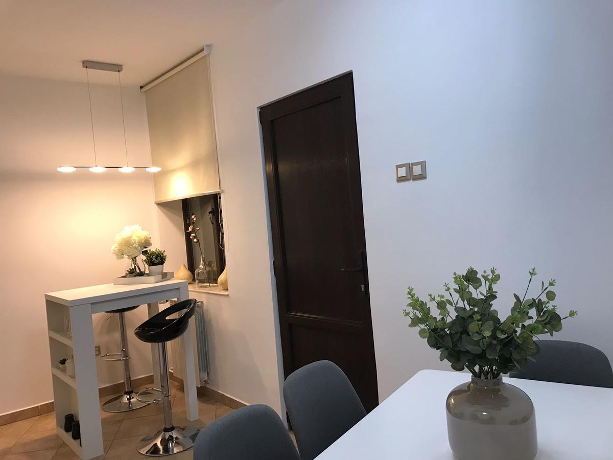 Metropole Apartments Invilla Old City Bucharest Luaran gambar