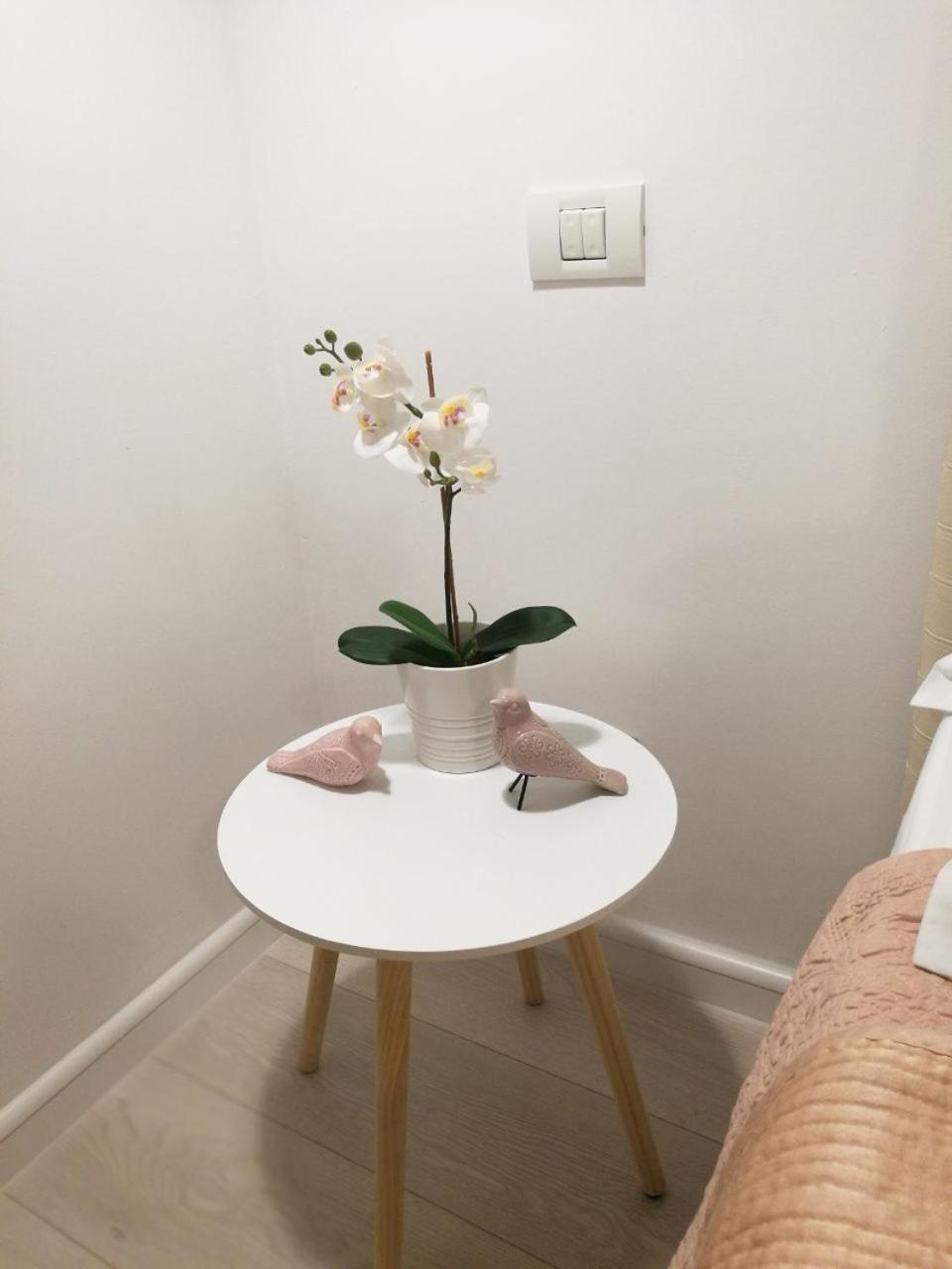 Metropole Apartments Invilla Old City Bucharest Luaran gambar