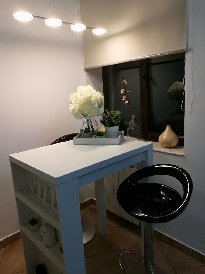 Metropole Apartments Invilla Old City Bucharest Luaran gambar