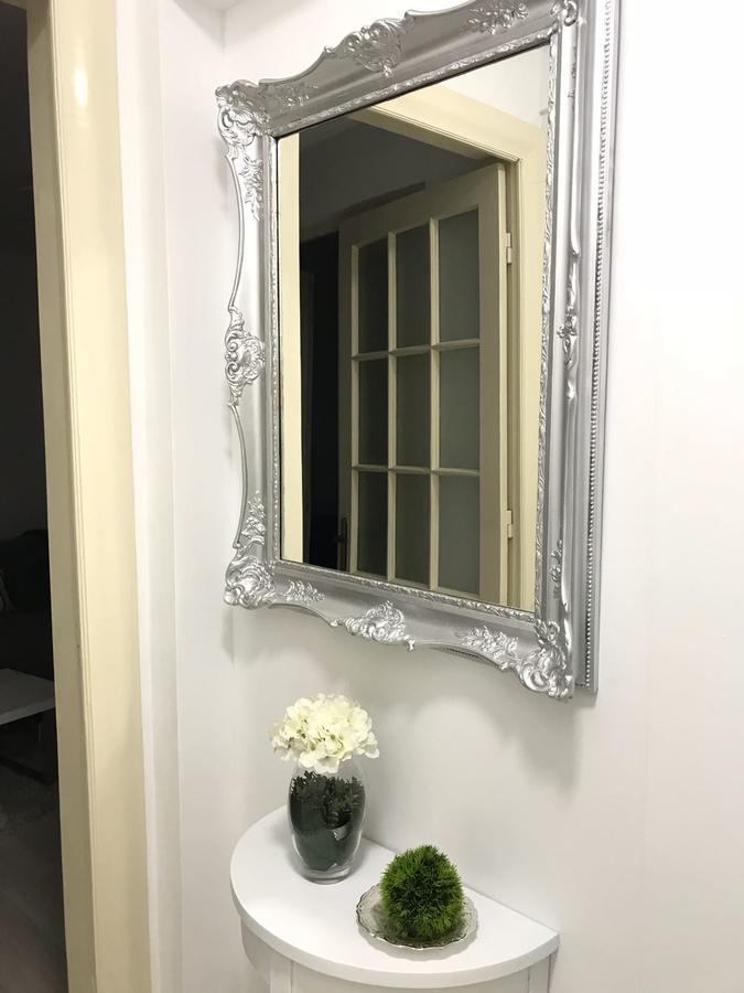 Metropole Apartments Invilla Old City Bucharest Luaran gambar
