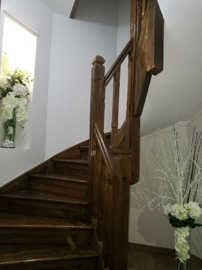 Metropole Apartments Invilla Old City Bucharest Luaran gambar
