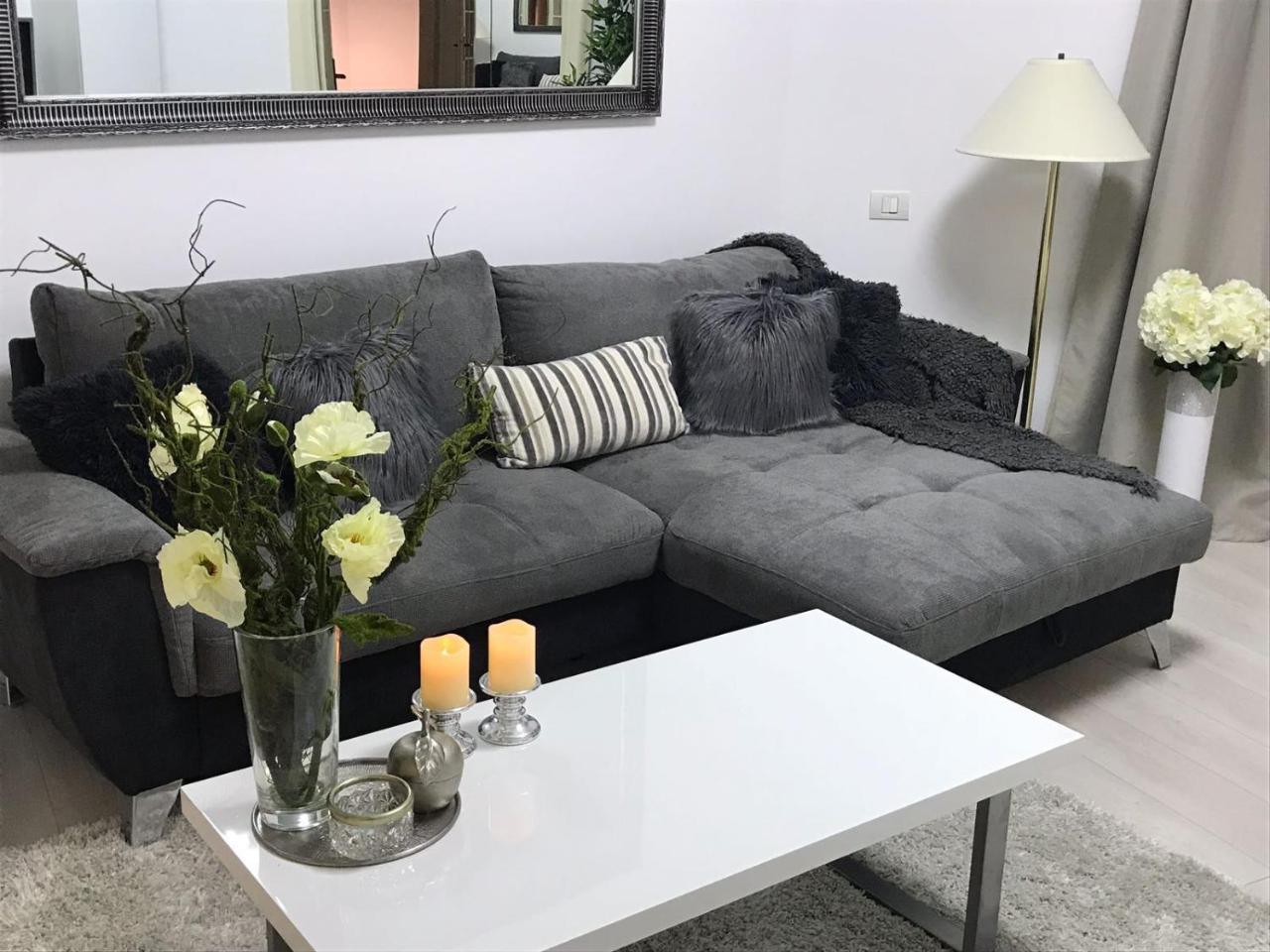 Metropole Apartments Invilla Old City Bucharest Luaran gambar