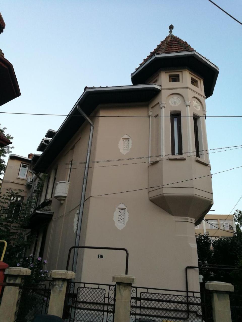 Metropole Apartments Invilla Old City Bucharest Luaran gambar