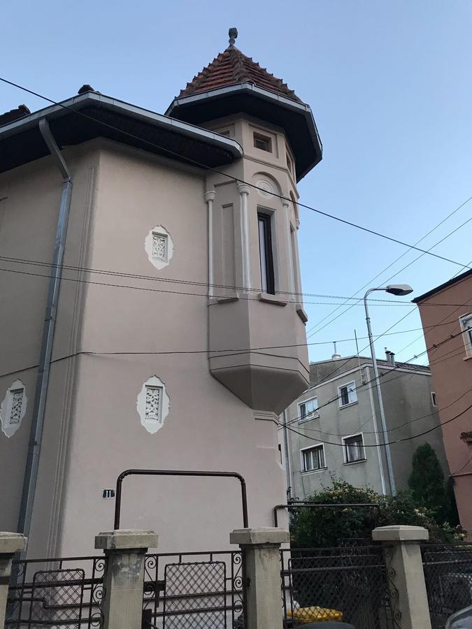 Metropole Apartments Invilla Old City Bucharest Luaran gambar