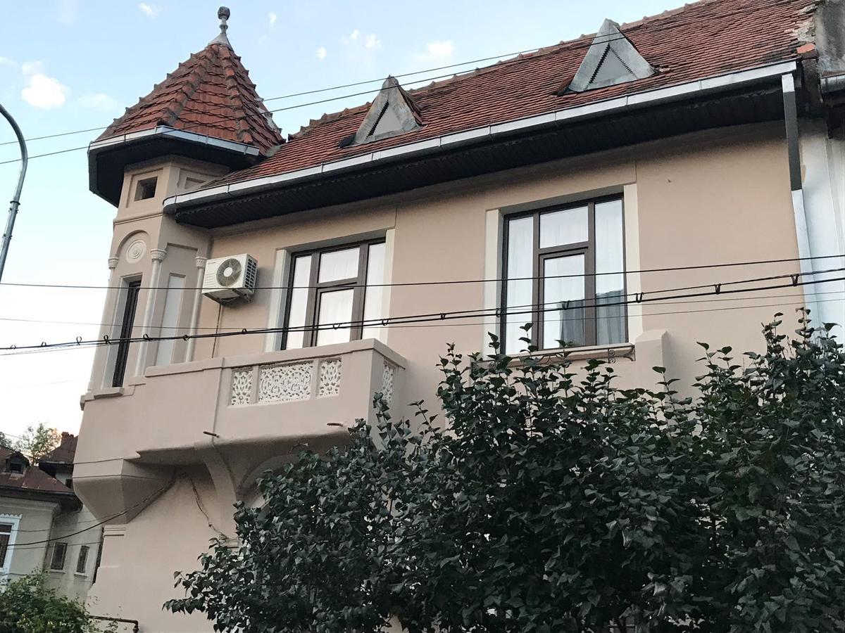 Metropole Apartments Invilla Old City Bucharest Luaran gambar
